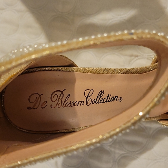 Ankle strap heels, size 10m - Picture 3 of 6